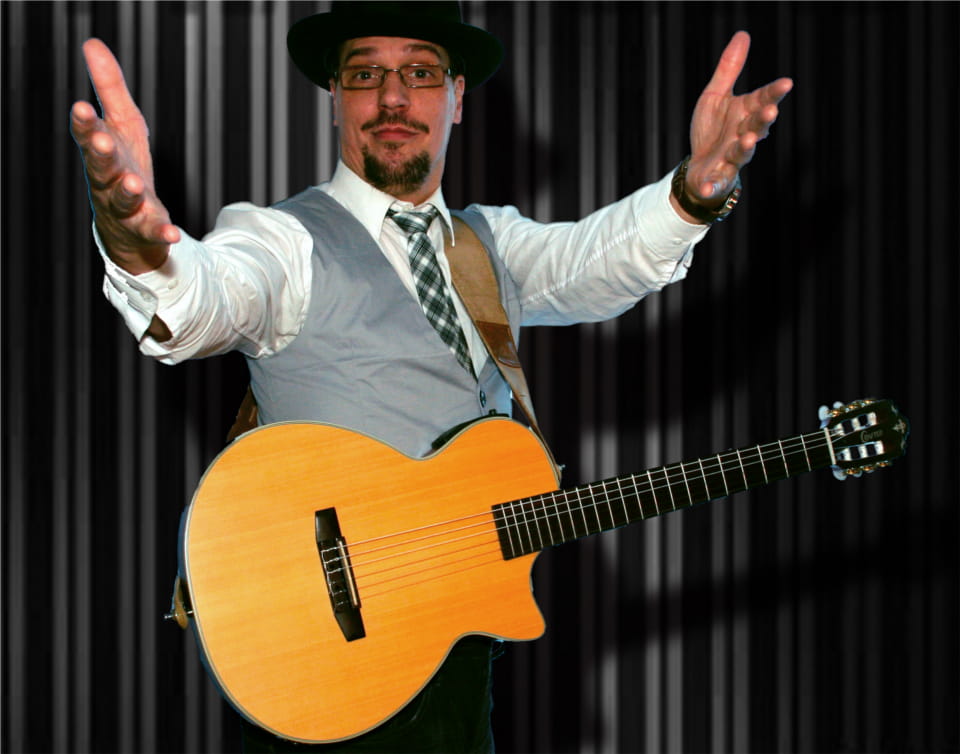 Hoofdfoto van One man band Just me