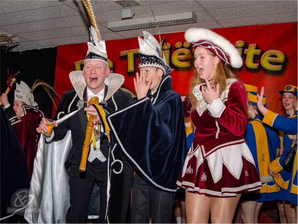 Foto 2 van Carnavalsband