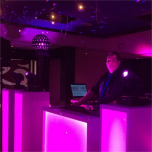 Foto 7 van DJ Johan