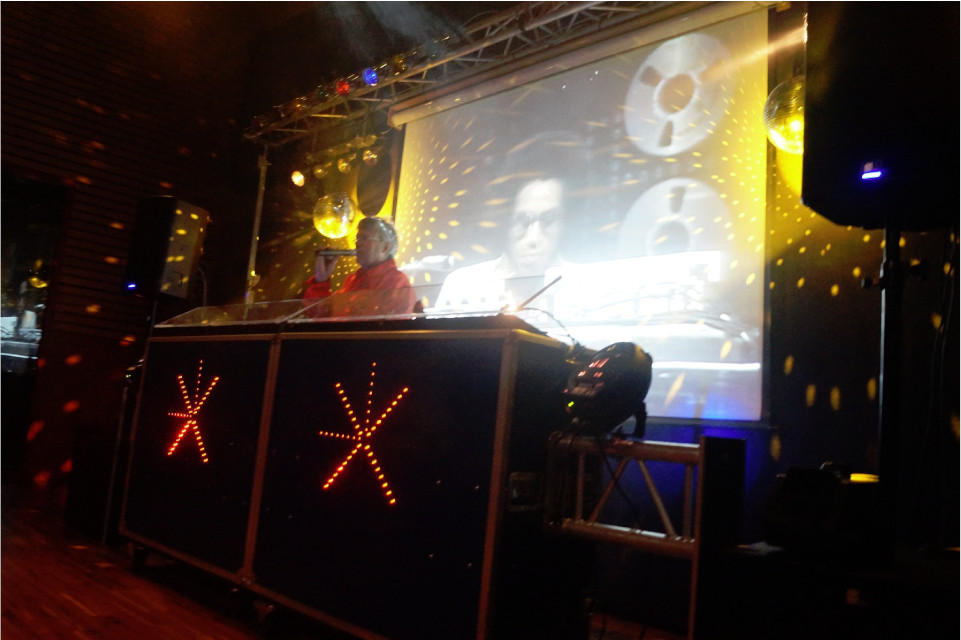 Hoofdfoto van DJ Tino