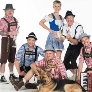 Foto 6 van Immer Gerade Aus