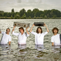 Foto 2 van King Cover