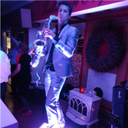 Foto 3 van Saxy White
