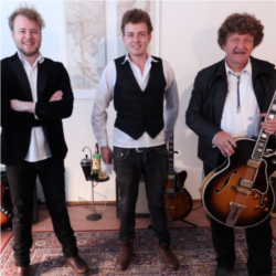 Foto 5 van Swinging Guitars