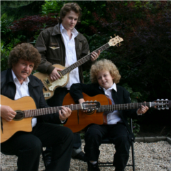 Foto 3 van Swinging Guitars