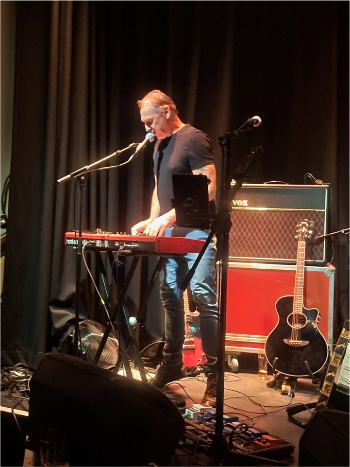 Foto 5 van The Revival Band